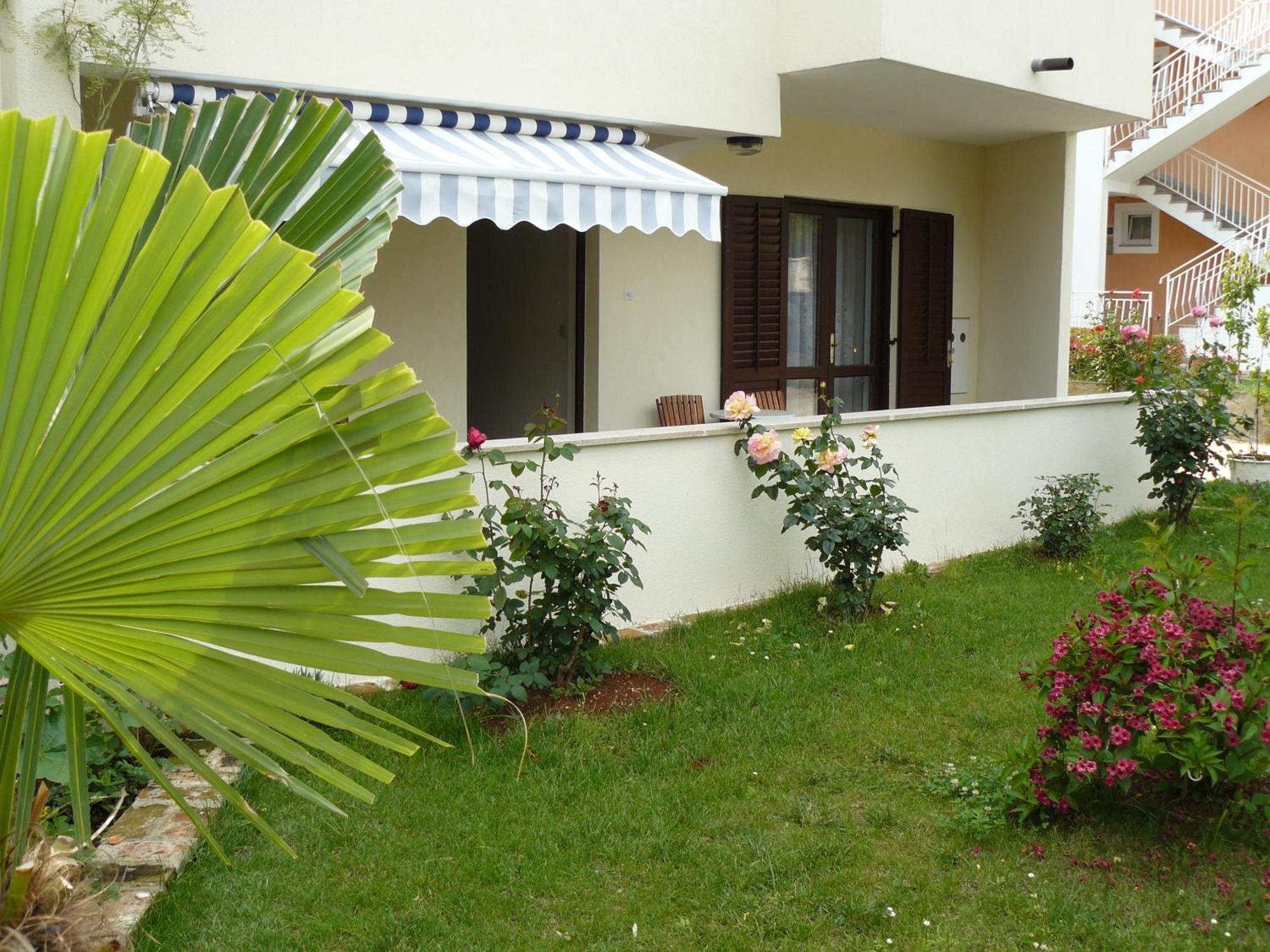 Apartman Teresa, 350 M From The Beach